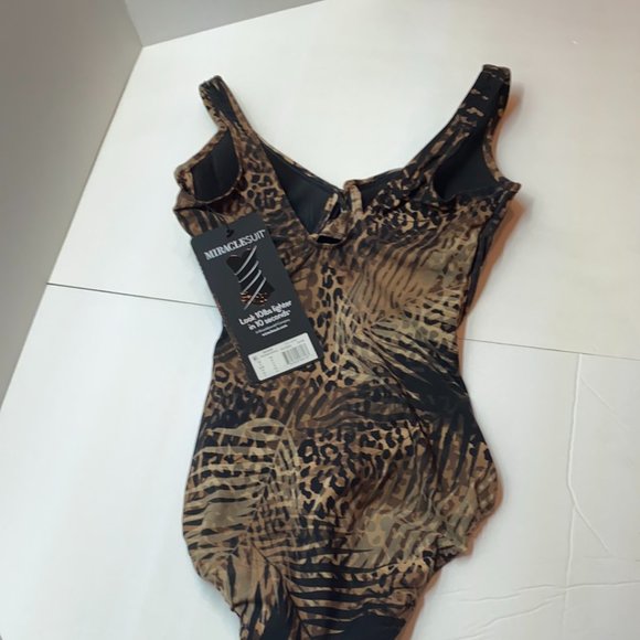 NWT Miraclesuit Wrap Savannah Brown One Piece - Picture 4 of 4